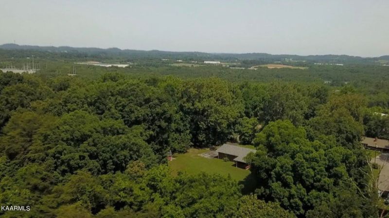 232 - 234 Mountain View Dr, Vonore, TN 37885