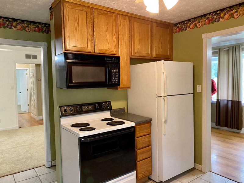 232 East Dr, Oak Ridge, TN 37830
