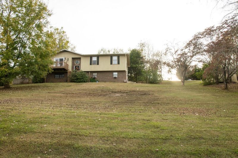 232 Keno Ct, Seymour, TN 37865