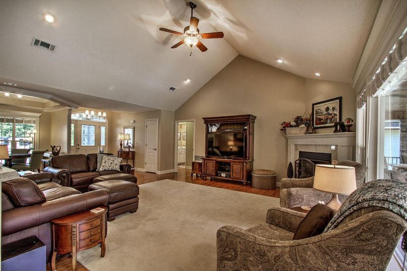 232 Tommotley Dr, Loudon, TN 37774