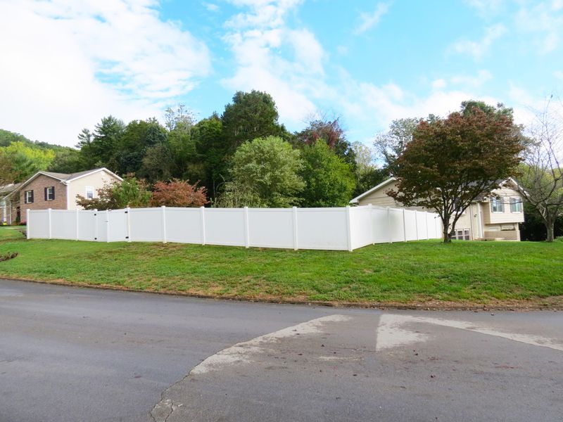 232 Tusculum Dr, Oak Ridge, TN 37830