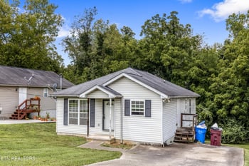 232 W Edison St, Alcoa, TN 37701