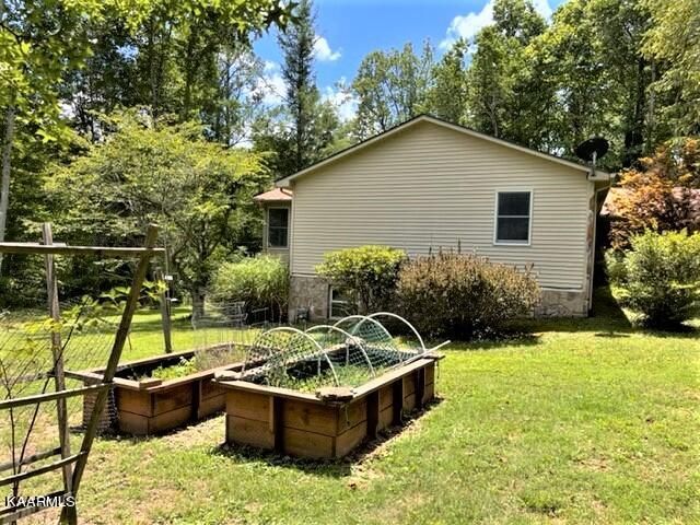 232 Yonside Dr, Sparta, TN 38583