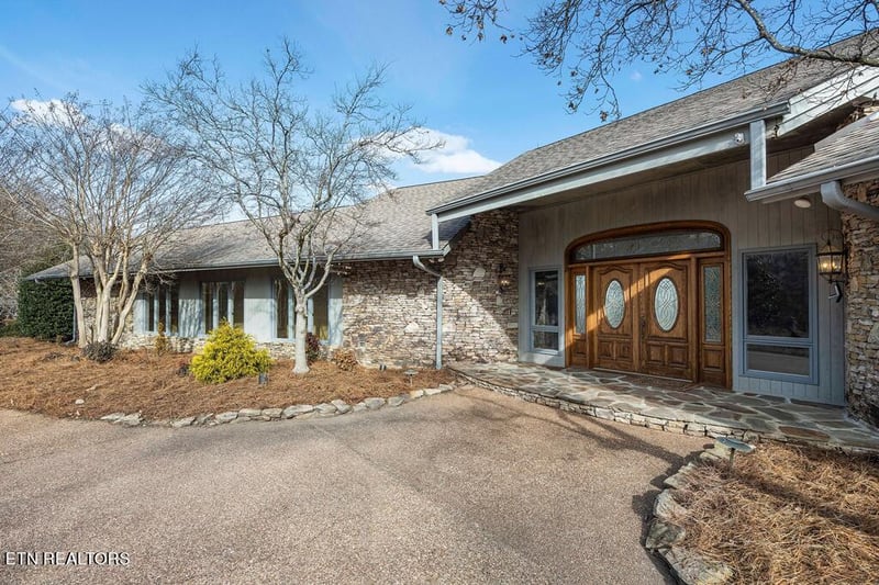 2320 Choto Rd, Knoxville, TN 37922
