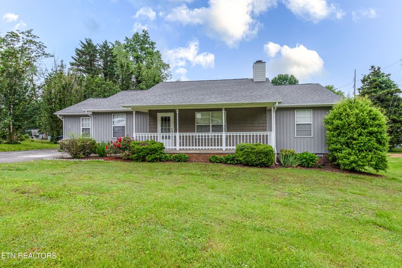 2321 Maple Dr, Knoxville, TN 37918