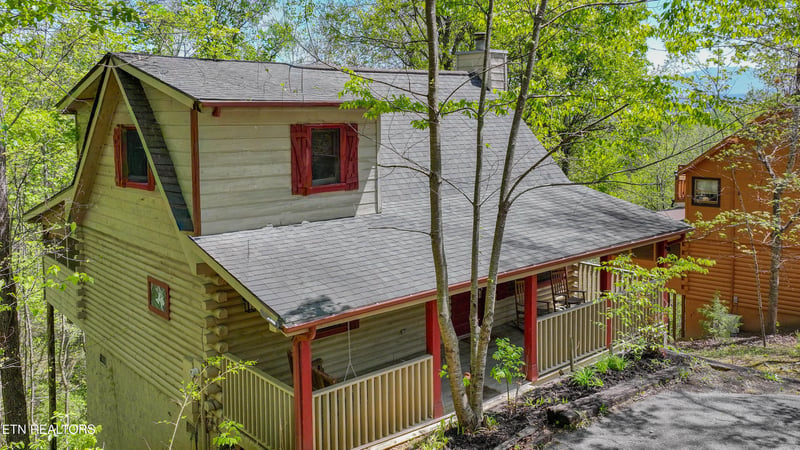 2322 Bonnie Ln, Sevierville, TN 37876