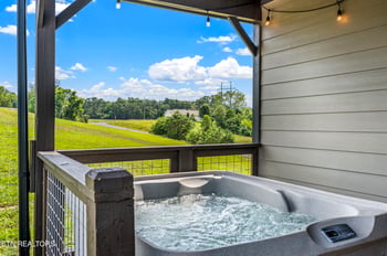 2322 Judson Ln, Sevierville, TN 37876