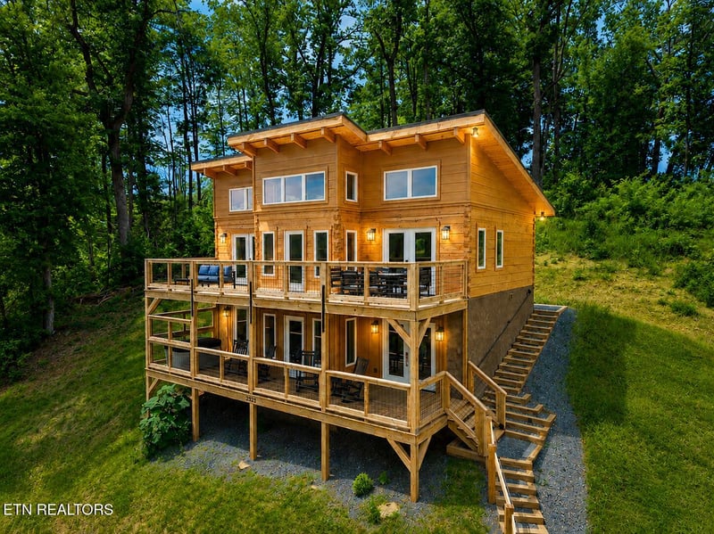 2323 Headrick Lead, Sevierville, TN 37862