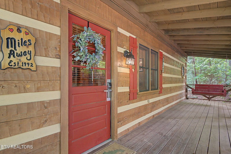 2323 Hidden Mountain Rd, Sevierville, TN 37876