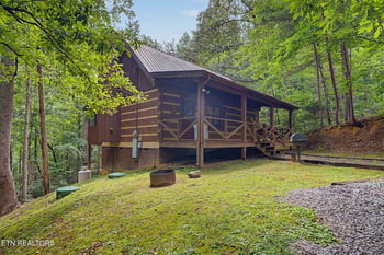 2323 Hidden Mountain Rd, Sevierville, TN 37876