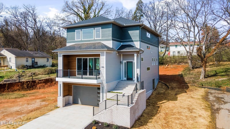 2323 Riverside Dr, Knoxville, TN 37915