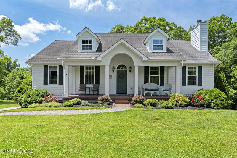 2323 Roseberry Rd, Mascot, TN 37806