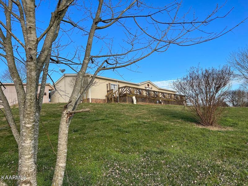 2324 Smith Rd, Philadelphia, TN 37846
