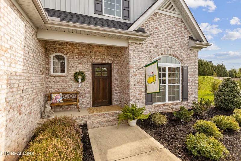 2324 Wolf Crossing Ln, Knoxville, TN 37932