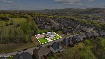 2324 Wolf Crossing Ln, Knoxville, TN 37932