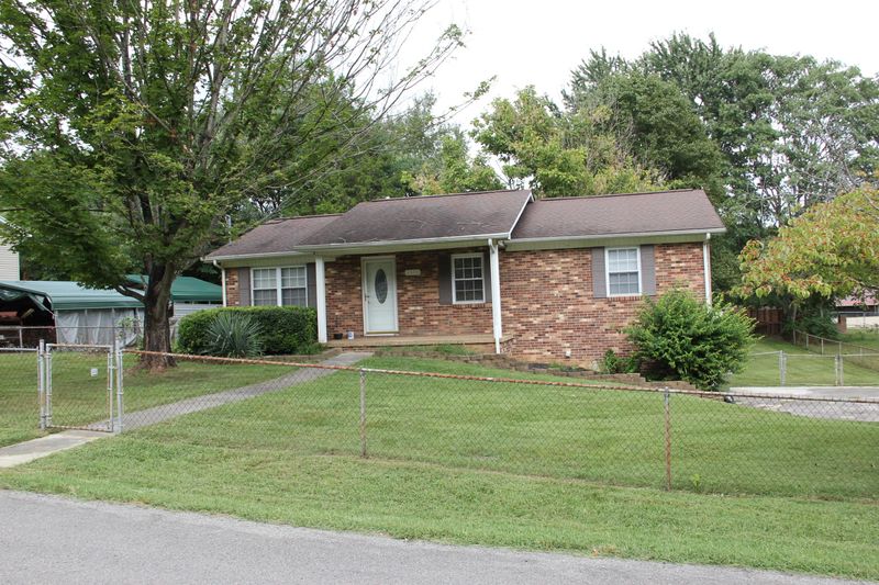 2325 Patricia Cir, Morristown, TN 37814