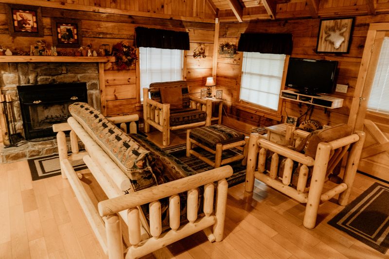 2326 E View Dr, Sevierville, TN 37876