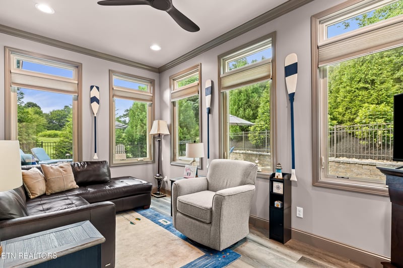 2326 Torrey Pines Dr, Maryville, TN 37801