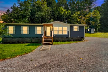2327 Dripping Springs Rd, Seymour, TN 37865