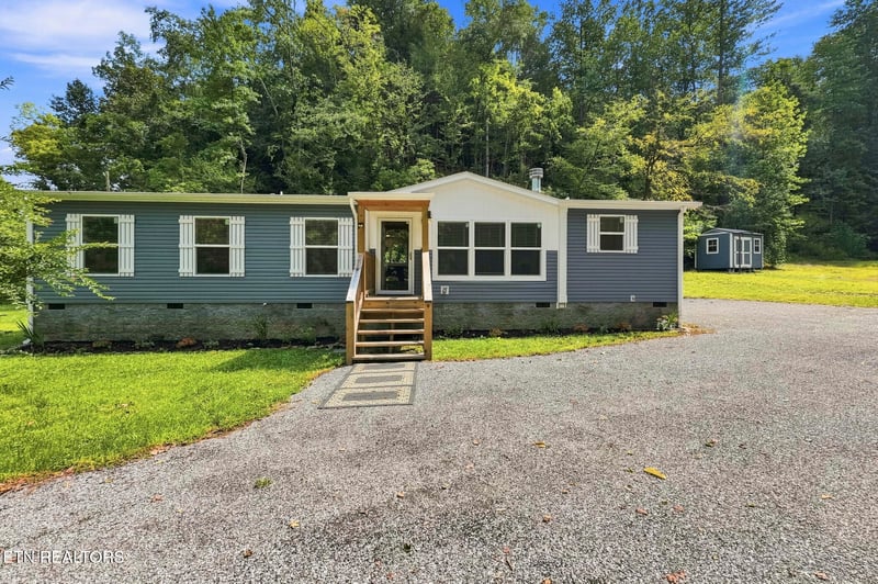 2327 Dripping Springs Rd, Seymour, TN 37865