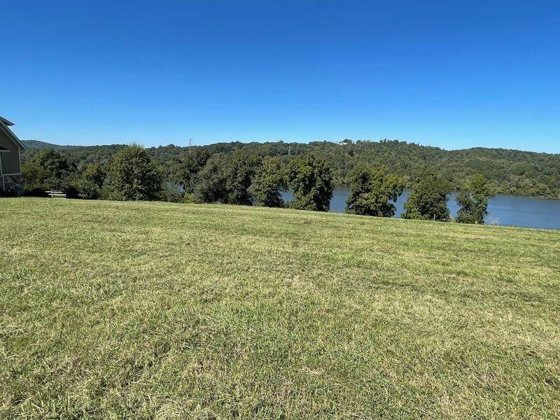 2327 Persimmon Rg, Loudon, TN 37774