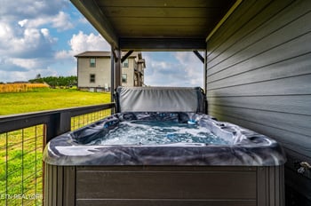 2328 Judson Ln, Sevierville, TN 37876