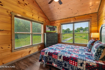 2328 Judson Ln, Sevierville, TN 37876
