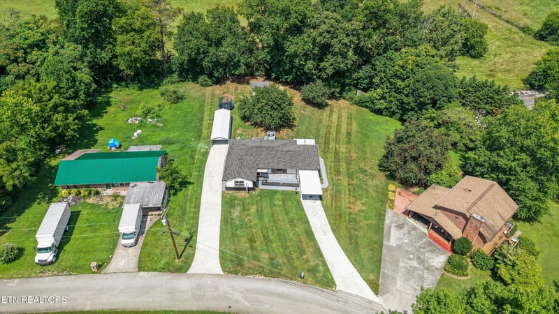 2329 Skyview Dr, Maryville, TN 37803