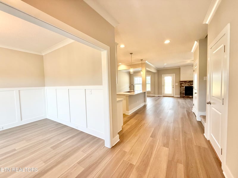 2329 Tributary Dr, Sevierville, TN 37876