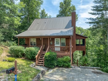 233 Ace Gap Rd, Townsend, TN 37882