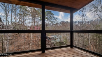 233 Cherokee Path Way, Sevierville, TN 37876