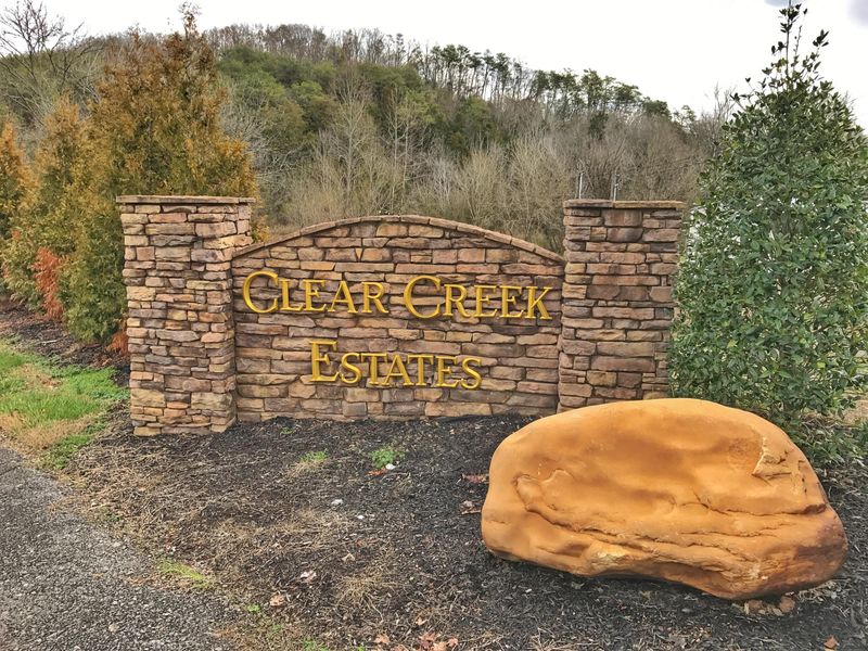233 Clear Creek Rd, Kodak, TN 37764