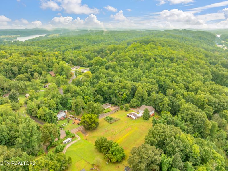 233 Duncan Hollow Rd, Harriman, TN 37748