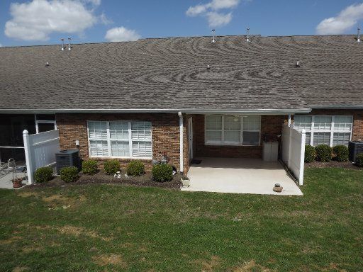 233 River Garden Ct #103, Sevierville, TN 37862