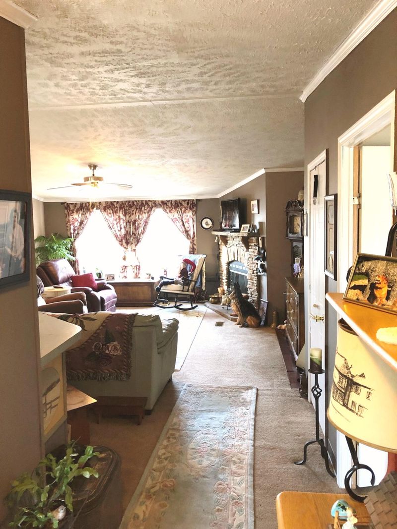 233 Skyline Dr, Harriman, TN 37748