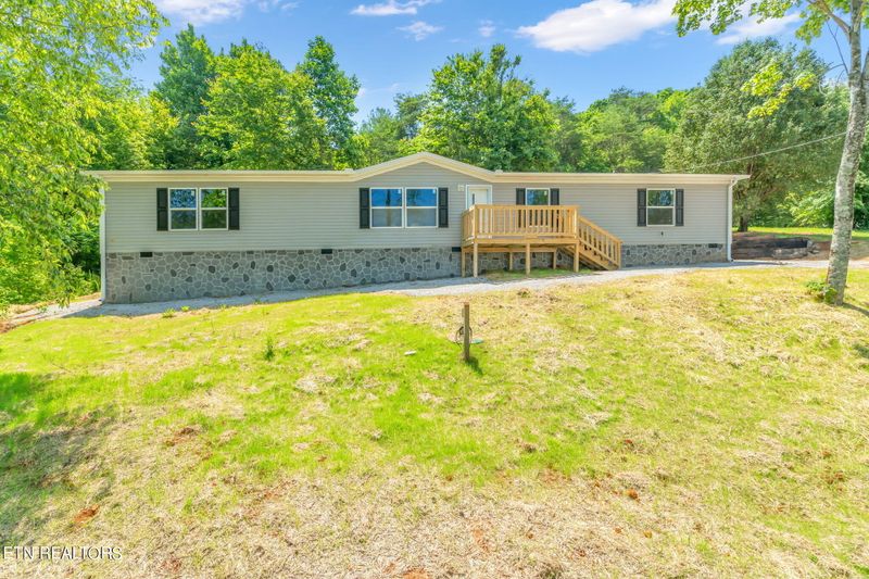 233 Sunset View Dr, Kingston, TN 37763