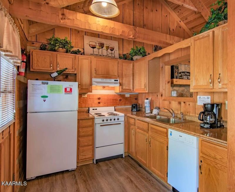 2330 Foxwell Way, Sevierville, TN 37876