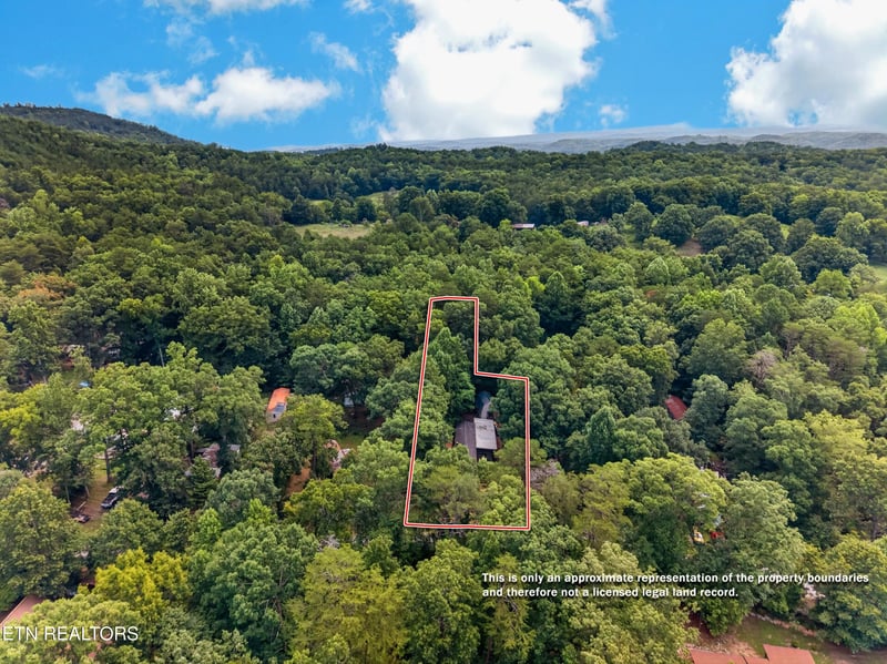 2330 Nichols Branch Way, Sevierville, TN 37876
