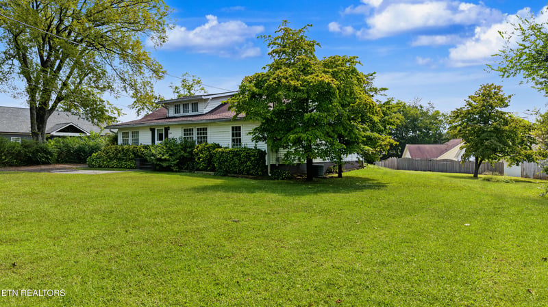 2330 Sevierville Rd, Maryville, TN 37804
