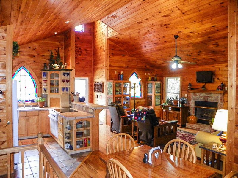2333 Willow Ln, Sevierville, TN 37862