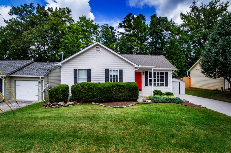 2337 Arkwright Ln, Knoxville, TN 37921