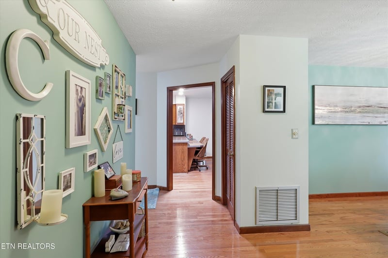 2337 Evergreen Rd, Louisville, TN 37777