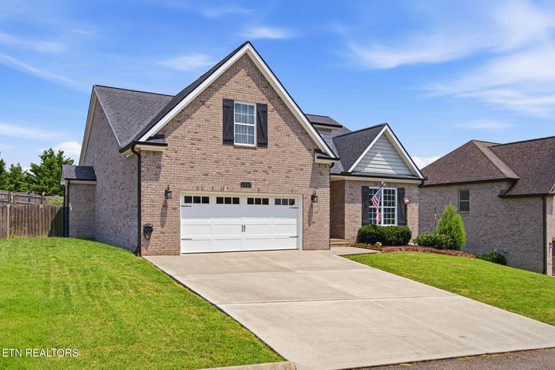 2337 Hickory Crest Ln, Knoxville, TN 37932