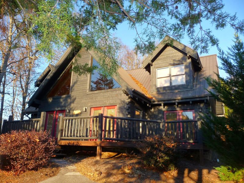 2337 Waterfall Way, Pigeon Forge, TN 37863