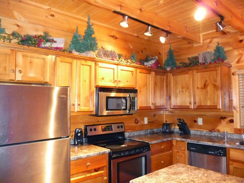 2337 Waterfall Way, Pigeon Forge, TN 37863