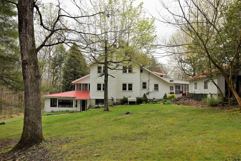 2338 Bear Creek Rd, Oneida, TN 37841