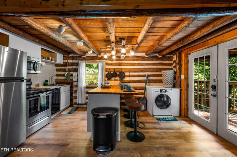 2338 Jims Way, Sevierville, TN 37876
