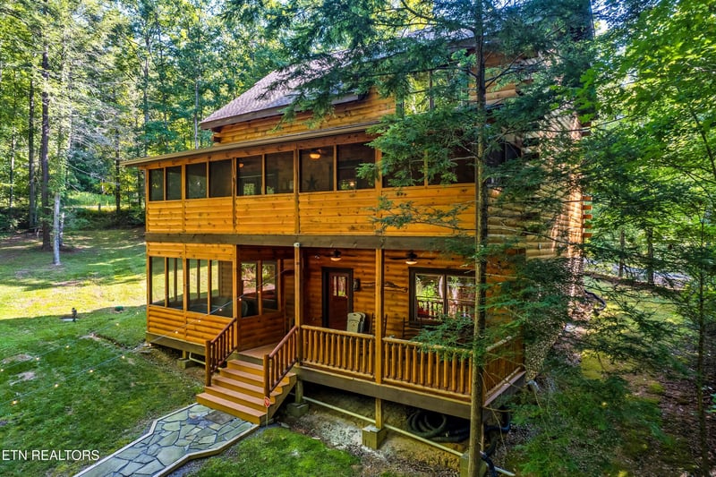 2339 Bogle Spring Loop, Sevierville, TN 37862