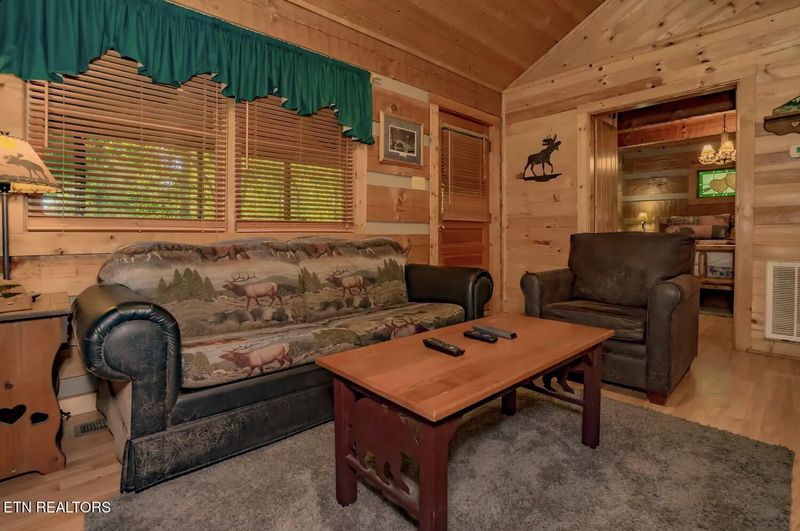 2339 Hidden Mountain Rd, Sevierville, TN 37876