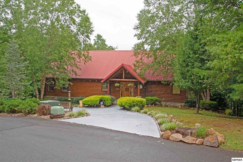 2339 Maple Leaf Way, Sevierville, TN 37862